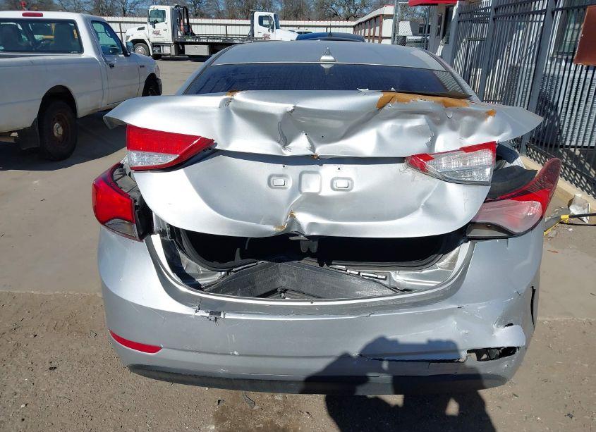 Photo 6 of 2016 Hyundai Elantra SE (VIN 5NPDH4AE3GH685166)