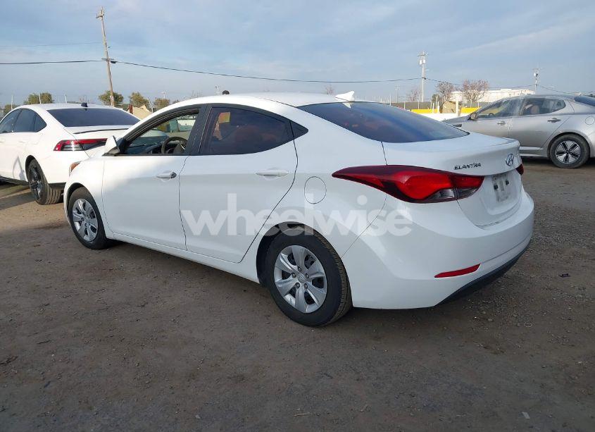 Photo 3 of 2016 Hyundai Elantra SE (VIN 5NPDH4AE3GH686110)