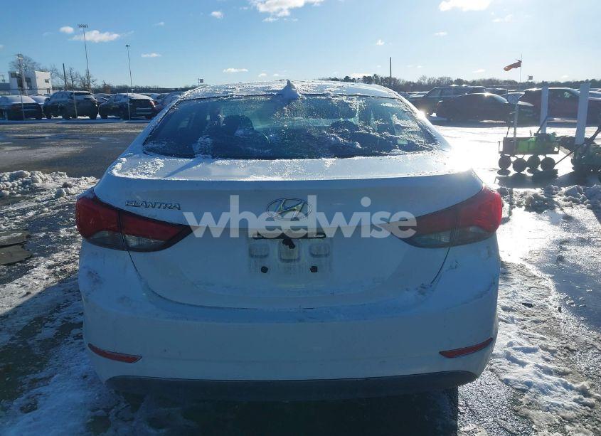 Photo 16 of 2016 Hyundai Elantra SE (VIN 5NPDH4AE3GH719400)