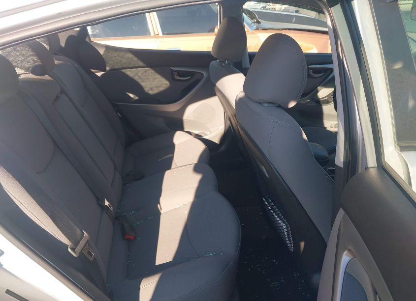 Photo 8 of 2016 Hyundai Elantra SE (VIN 5NPDH4AE3GH721745)