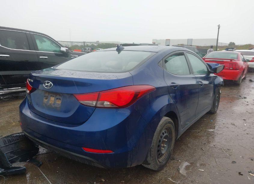 Photo 4 of 2016 Hyundai Elantra SE (VIN 5NPDH4AE3GH726945)