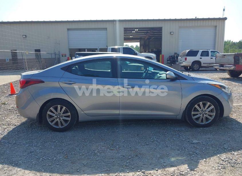 Photo 13 of 2016 Hyundai Elantra SE (VIN 5NPDH4AE3GH730512)