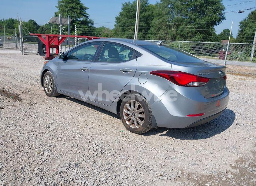 Photo 3 of 2016 Hyundai Elantra SE (VIN 5NPDH4AE3GH730512)