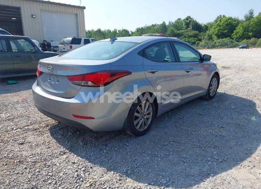 Photo 4 of 2016 Hyundai Elantra SE (VIN 5NPDH4AE3GH730512)
