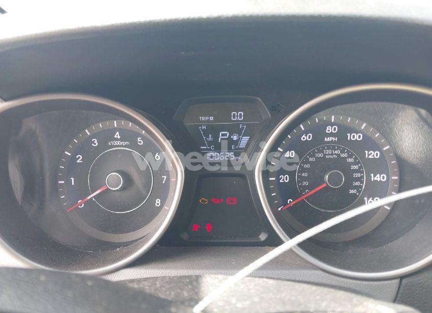 Photo 7 of 2016 Hyundai Elantra SE (VIN 5NPDH4AE3GH747665)