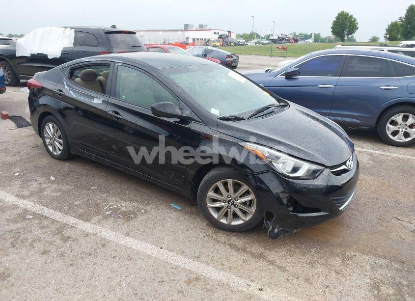 2016 Hyundai Elantra SE (VIN 5NPDH4AE3GH748704) main photo
