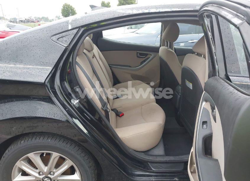 Photo 8 of 2016 Hyundai Elantra SE (VIN 5NPDH4AE3GH748704)