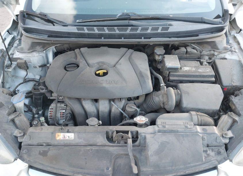 Photo 10 of 2016 Hyundai Elantra SE (VIN 5NPDH4AE3GH755295)