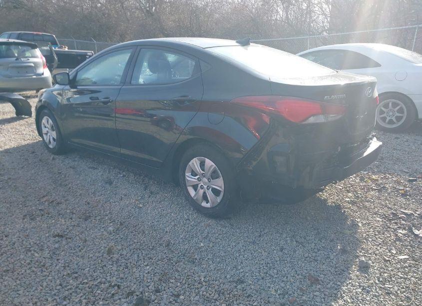 Photo 3 of 2016 Hyundai Elantra SE (VIN 5NPDH4AE3GH763350)