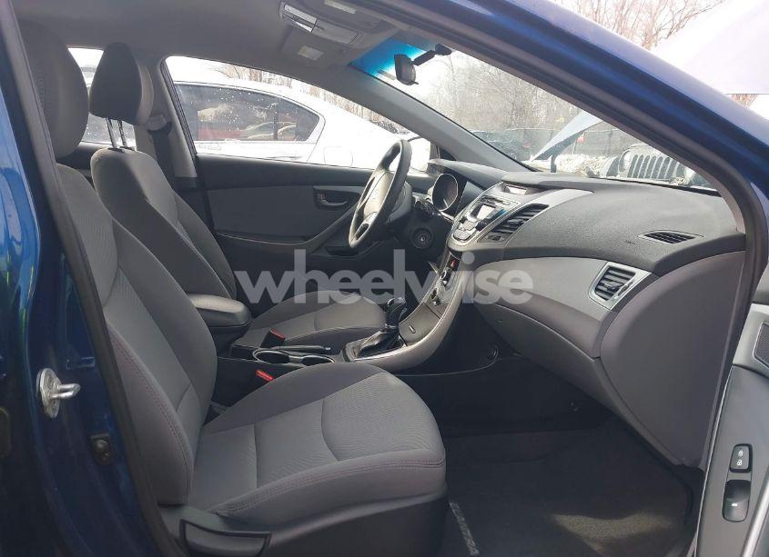 Photo 5 of 2016 Hyundai Elantra SE (VIN 5NPDH4AE3GH764126)