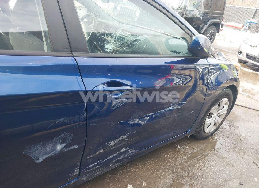 Photo 6 of 2016 Hyundai Elantra SE (VIN 5NPDH4AE3GH764126)