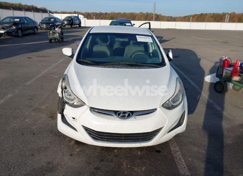 Photo 12 of 2016 Hyundai Elantra SE (VIN 5NPDH4AE3GH781038)