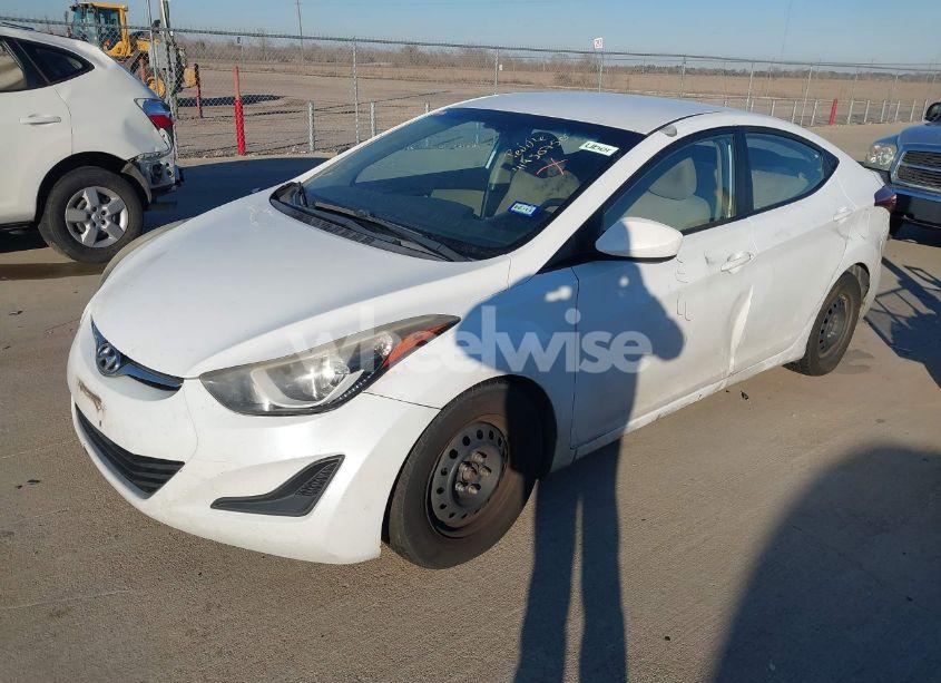 Photo 2 of 2016 Hyundai Elantra SE (VIN 5NPDH4AE3GH783565)