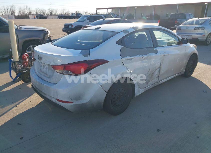 Photo 4 of 2016 Hyundai Elantra SE (VIN 5NPDH4AE3GH783565)