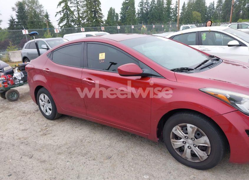 Photo 13 of 2016 Hyundai Elantra SE (VIN 5NPDH4AE3GH789527)