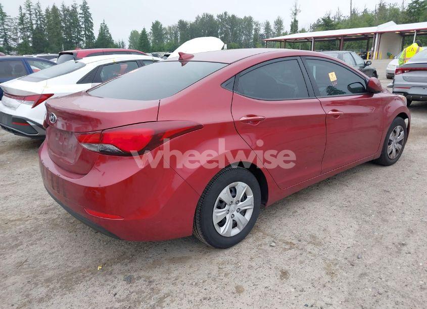 Photo 4 of 2016 Hyundai Elantra SE (VIN 5NPDH4AE3GH789527)