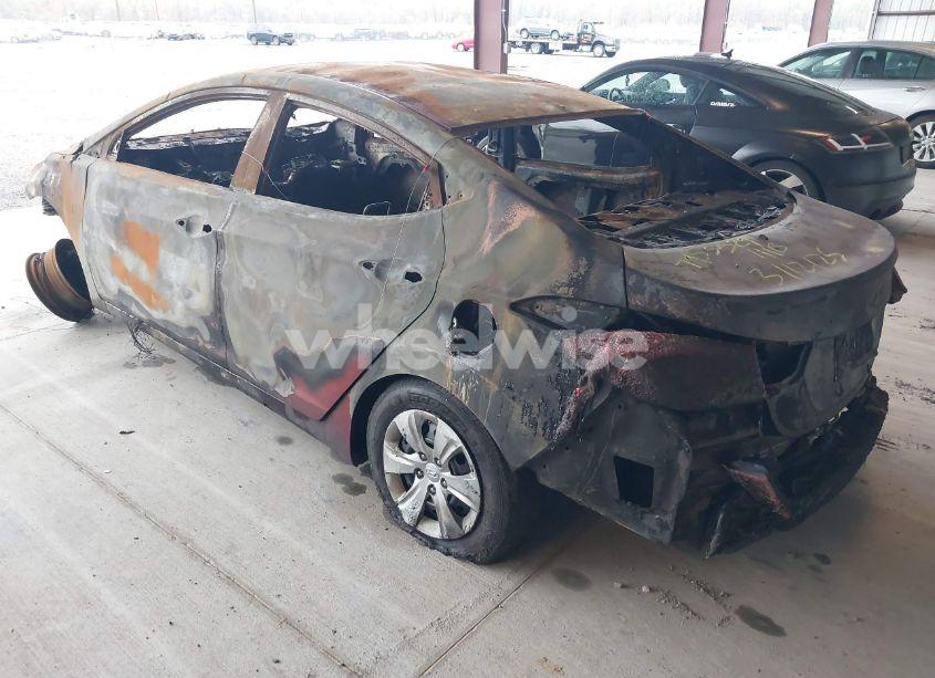 Photo 3 of 2016 Hyundai Elantra SE (VIN 5NPDH4AE3GH795389)