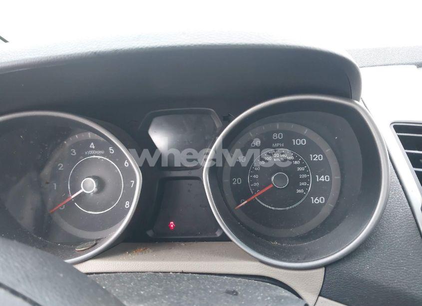 Photo 15 of 2016 Hyundai Elantra SE (VIN 5NPDH4AE3GH796557)