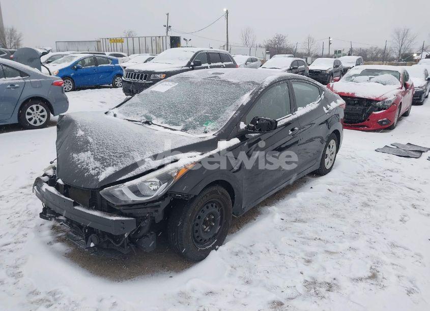 Photo 2 of 2016 Hyundai Elantra SE (VIN 5NPDH4AE3GH796557)
