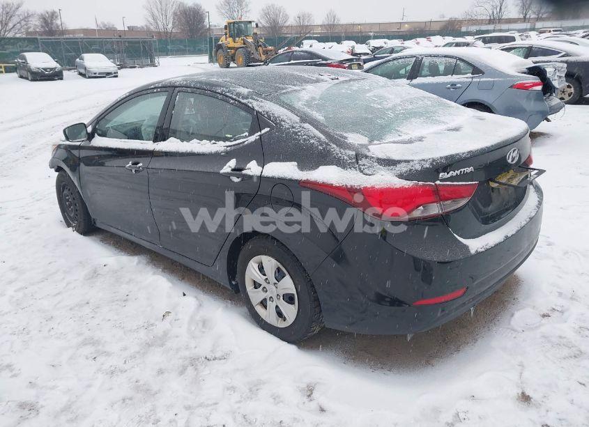 Photo 3 of 2016 Hyundai Elantra SE (VIN 5NPDH4AE3GH796557)