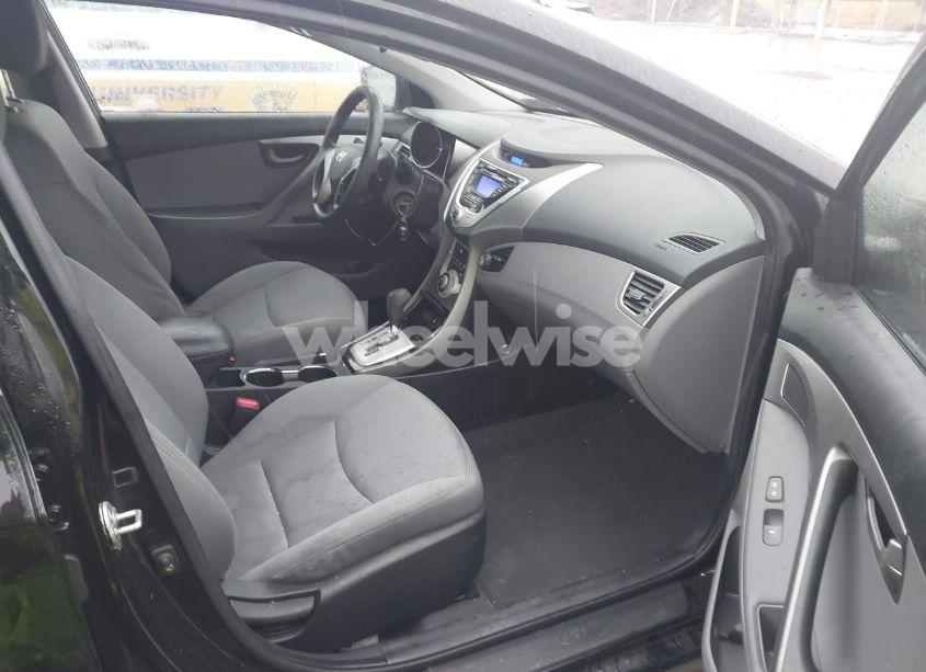 Photo 5 of 2011 Hyundai Elantra GLS (VIN 5NPDH4AE4BH042186)