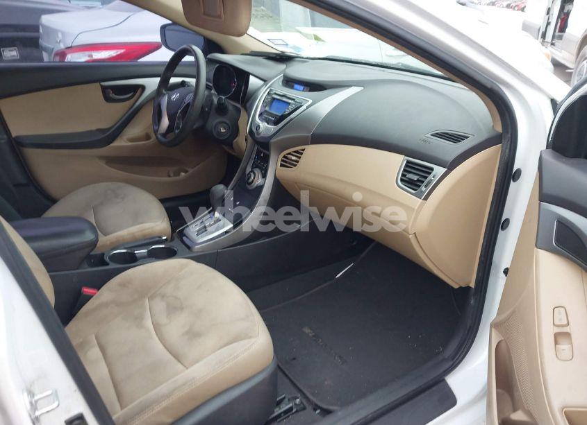 Photo 5 of 2012 Hyundai Elantra GLS (VIN 5NPDH4AE4CH067381)