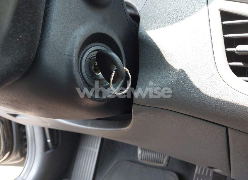 Photo 11 of 2012 Hyundai Elantra GLS (VIN 5NPDH4AE4CH068580)