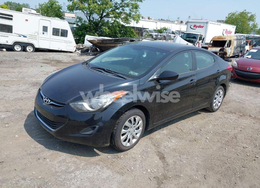 Photo 2 of 2012 Hyundai Elantra GLS (VIN 5NPDH4AE4CH068580)