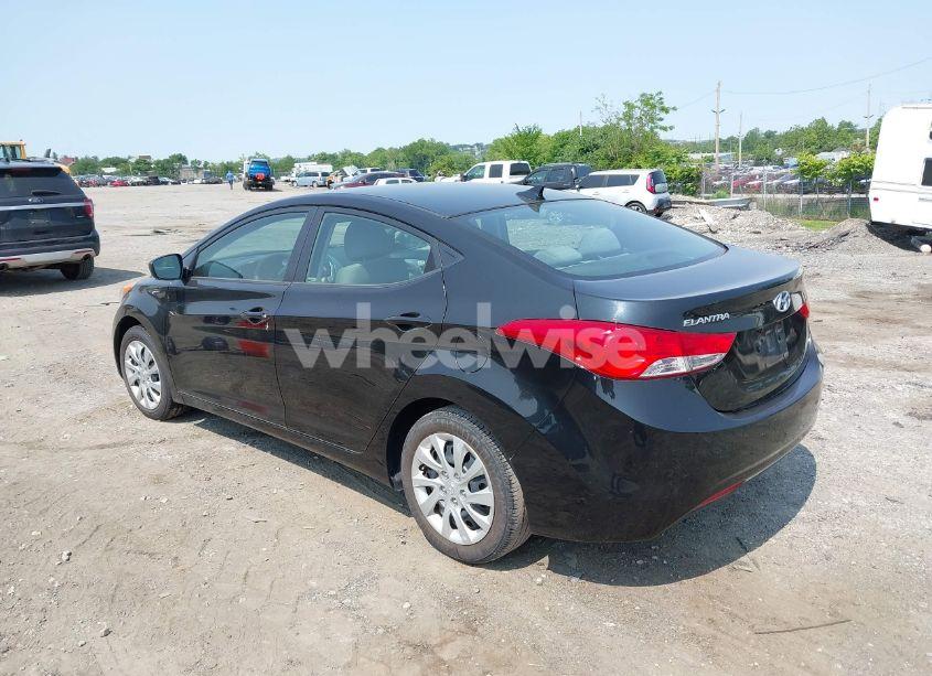 Photo 3 of 2012 Hyundai Elantra GLS (VIN 5NPDH4AE4CH068580)