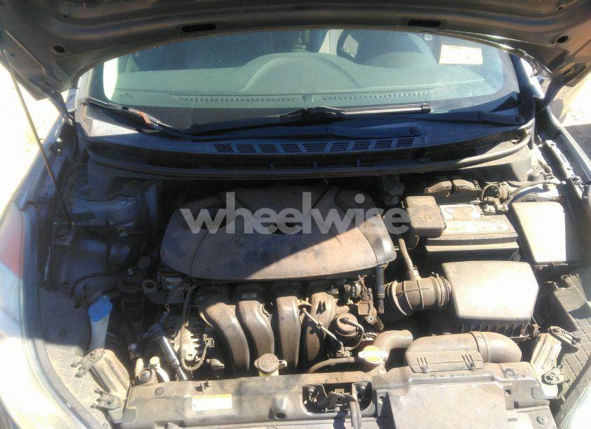 Photo 10 of 2012 Hyundai Elantra LIMITED (VIN 5NPDH4AE4CH090434)