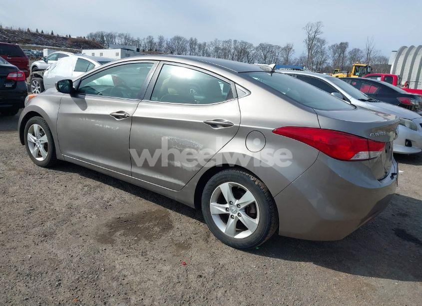 Photo 3 of 2012 Hyundai Elantra GLS (VIN 5NPDH4AE4CH093270)