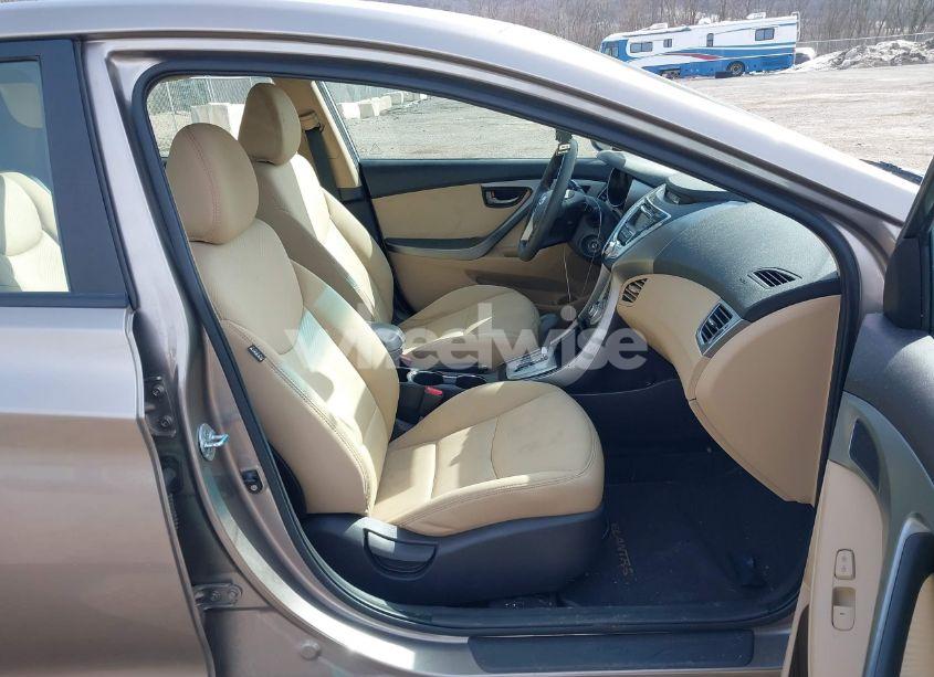 Photo 5 of 2012 Hyundai Elantra GLS (VIN 5NPDH4AE4CH093270)