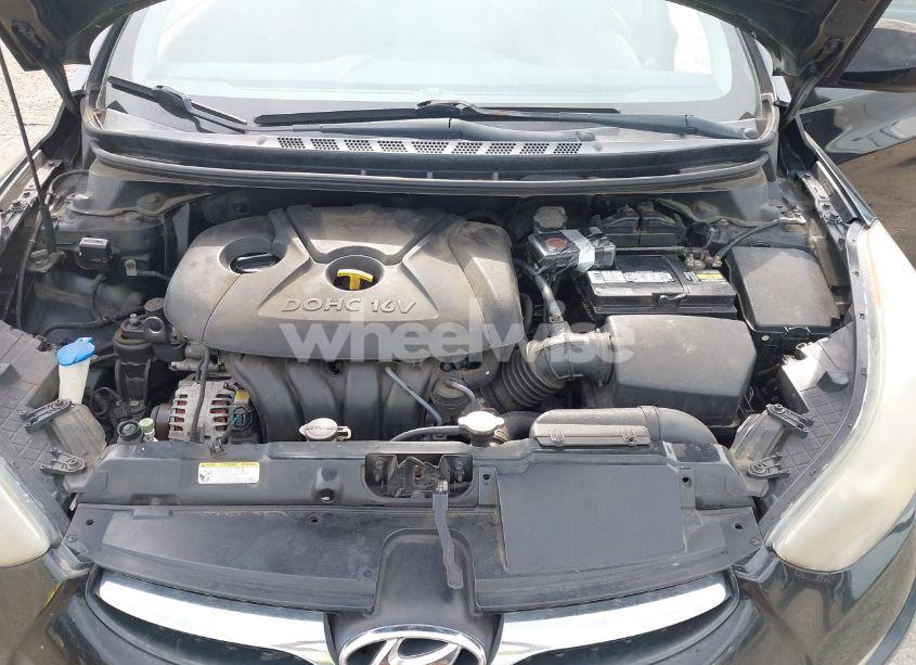 Photo 10 of 2012 Hyundai Elantra GLS (VIN 5NPDH4AE4CH095553)