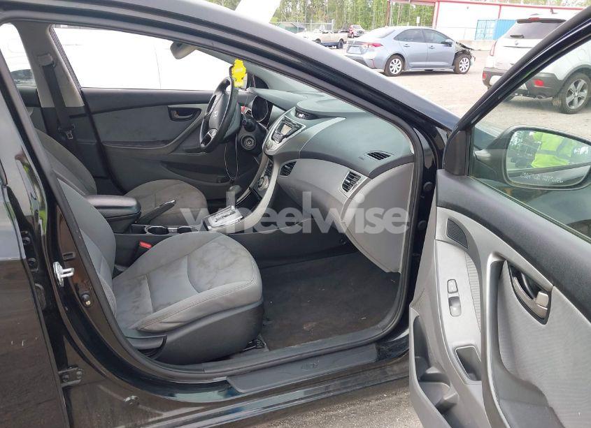 Photo 5 of 2012 Hyundai Elantra GLS (VIN 5NPDH4AE4CH095553)