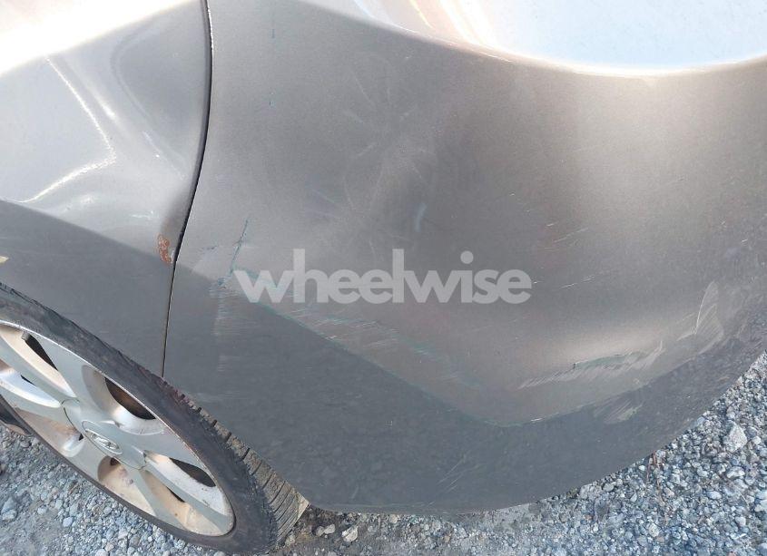 Photo 13 of 2012 Hyundai Elantra LIMITED (VIN 5NPDH4AE4CH102680)