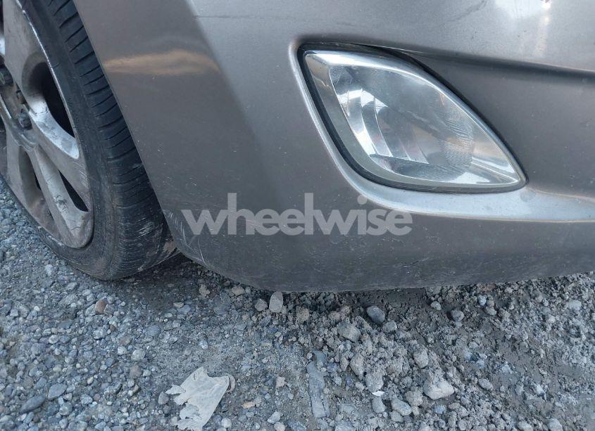 Photo 6 of 2012 Hyundai Elantra LIMITED (VIN 5NPDH4AE4CH102680)