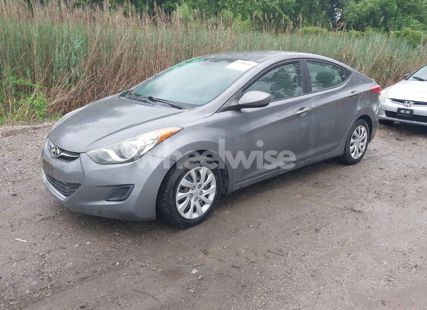 Photo 2 of 2012 Hyundai Elantra GLS (VIN 5NPDH4AE4CH103330)