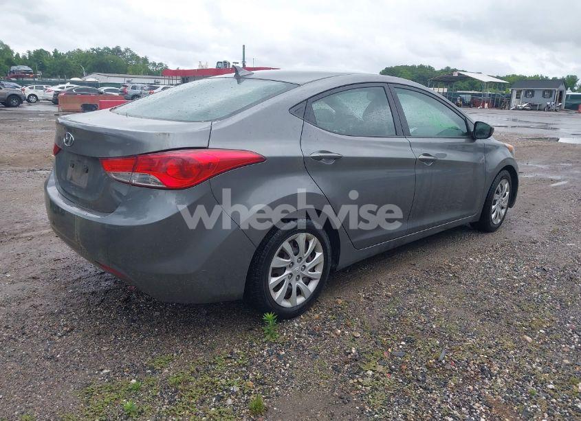 Photo 4 of 2012 Hyundai Elantra GLS (VIN 5NPDH4AE4CH103330)
