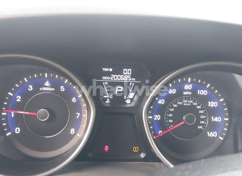 Photo 7 of 2012 Hyundai Elantra GLS (VIN 5NPDH4AE4CH103330)