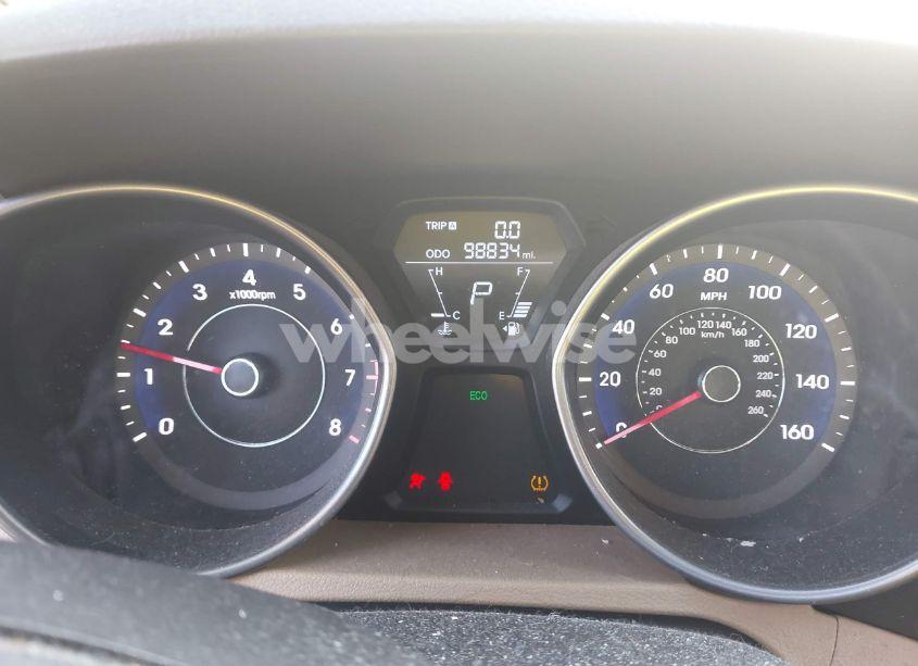 Photo 7 of 2012 Hyundai Elantra LIMITED (VIN 5NPDH4AE4CH118507)