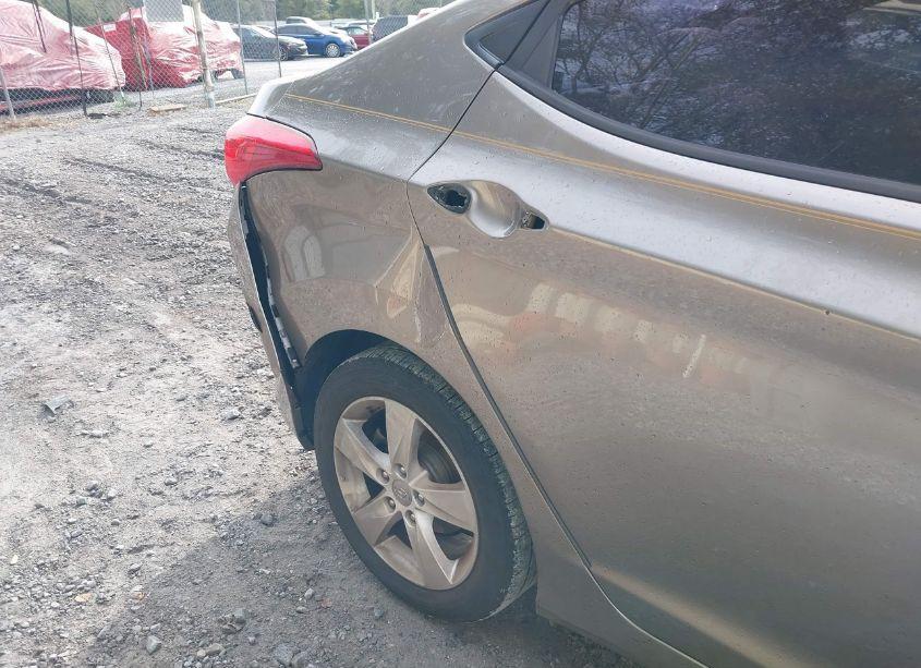 Photo 13 of 2012 Hyundai Elantra GLS (VIN 5NPDH4AE4CH132245)