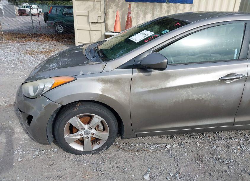 Photo 16 of 2012 Hyundai Elantra GLS (VIN 5NPDH4AE4CH132245)