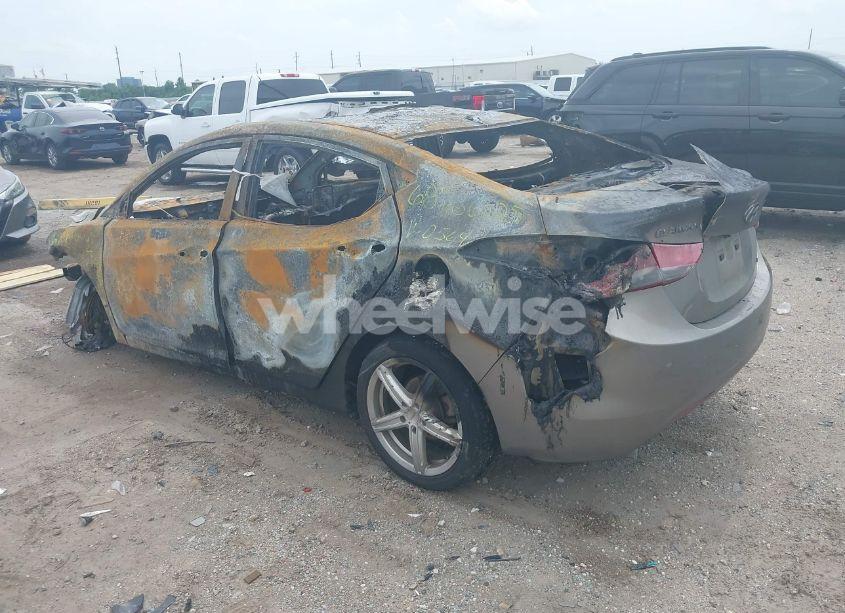 Photo 3 of 2013 Hyundai Elantra LIMITED (VIN 5NPDH4AE4DH160564)