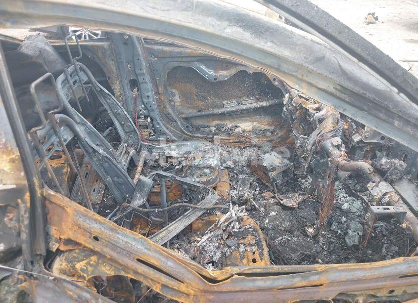 Photo 5 of 2013 Hyundai Elantra LIMITED (VIN 5NPDH4AE4DH160564)