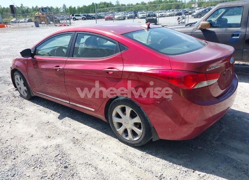 Photo 3 of 2013 Hyundai Elantra LIMITED (VIN 5NPDH4AE4DH174710)