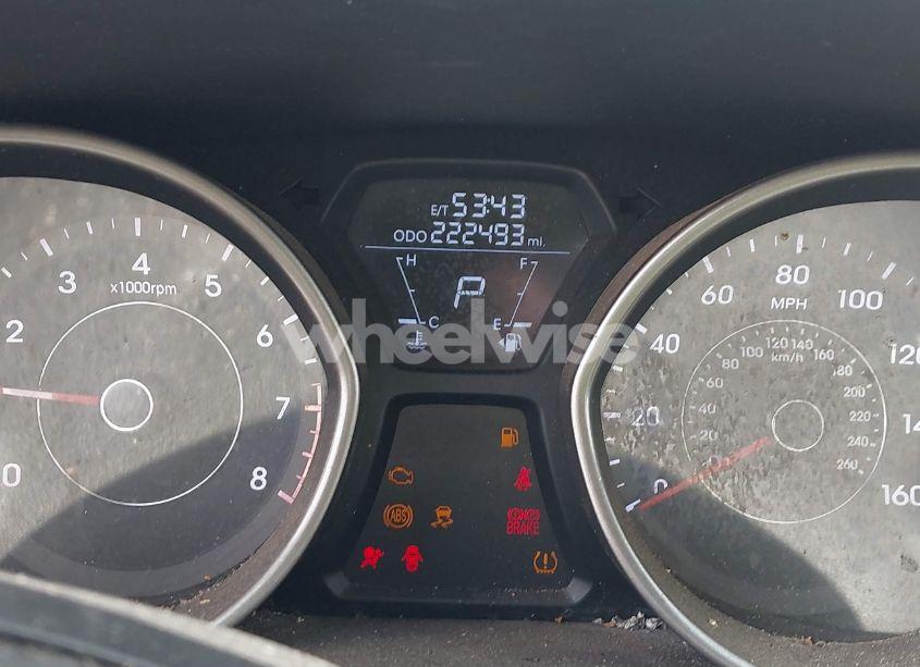 Photo 7 of 2013 Hyundai Elantra LIMITED (VIN 5NPDH4AE4DH174710)