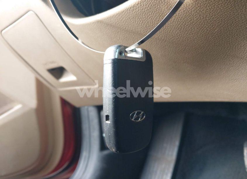 Photo 11 of 2013 Hyundai Elantra LIMITED (VIN 5NPDH4AE4DH175212)