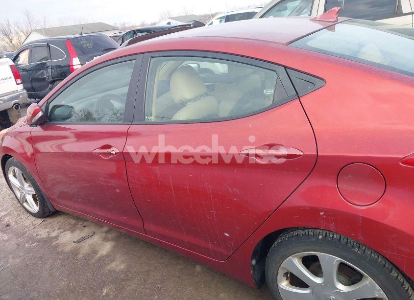 Photo 14 of 2013 Hyundai Elantra LIMITED (VIN 5NPDH4AE4DH175212)