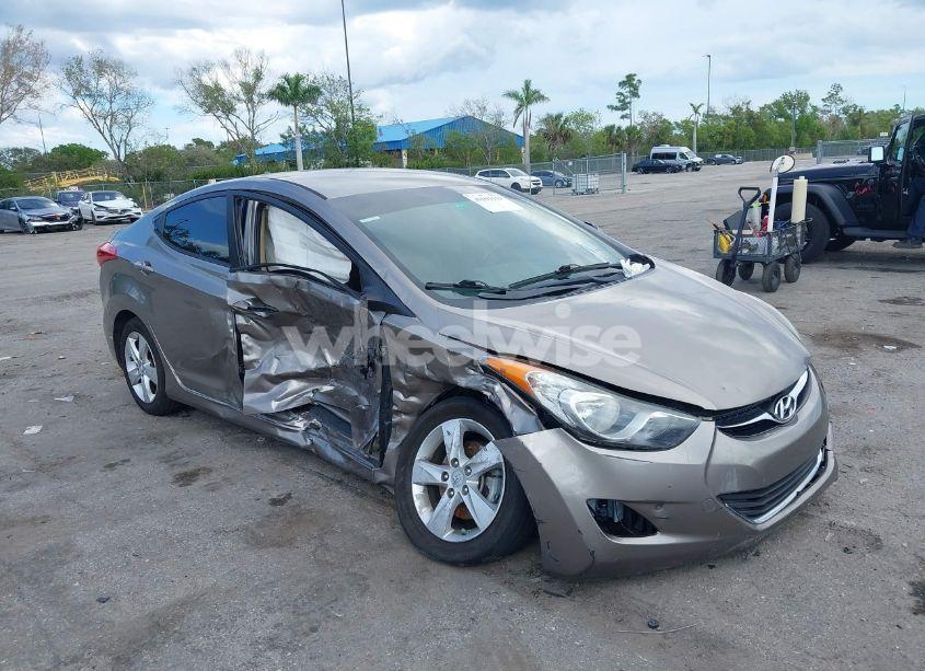 2013 Hyundai Elantra GLS (VIN 5NPDH4AE4DH179163) main photo