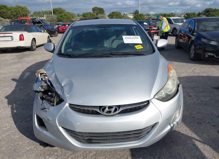 Photo 12 of 2013 Hyundai Elantra GLS (VIN 5NPDH4AE4DH190969)